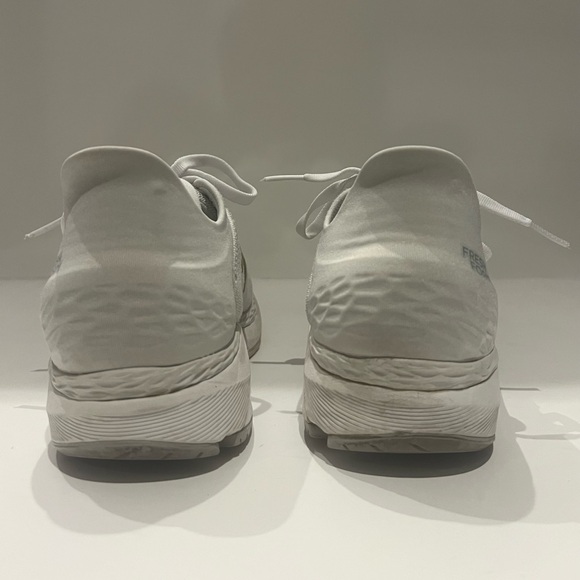 New Balance Fresh Foam Running Shoes Women's Size 6.5 - Picture 4 of 8